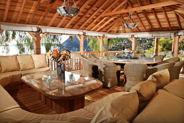 Nous sommes à votre écoute