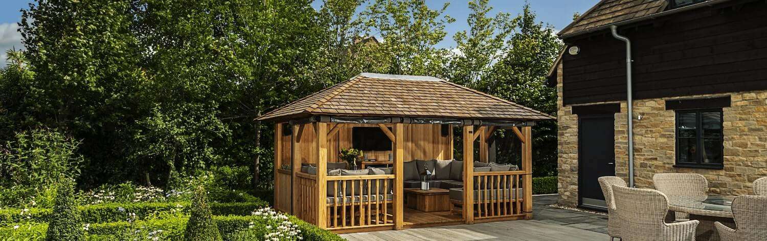 Gazebos de luxe Crown Pavilions