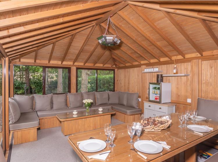 Kensington summer house F