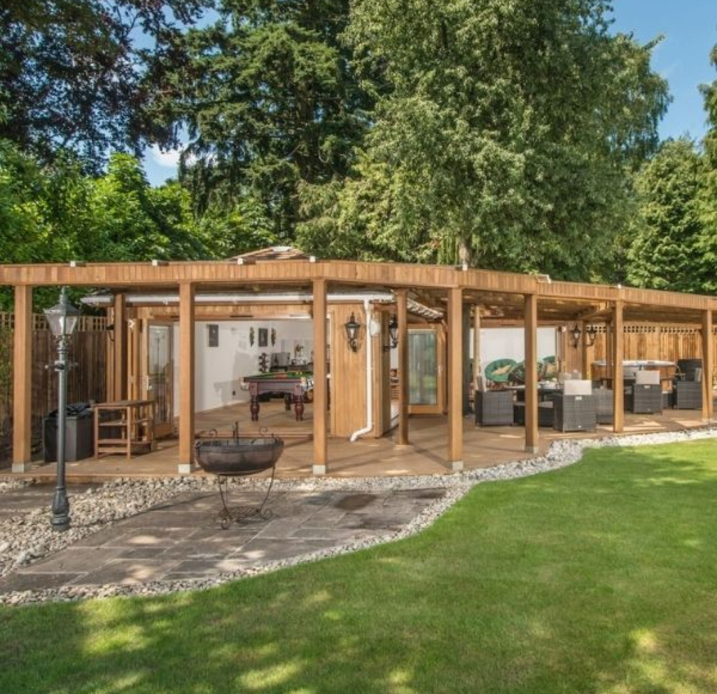 Garden Games Room Outdoor Games Room Crown Pavilions