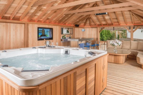 Bespoke-Gazebo_Hot-Tub